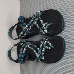 Chaco  Sandals Green sz 9